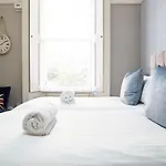 The Sunningdale * Бристоль