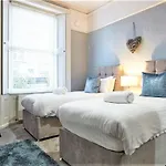 The Sunningdale Апартаменты