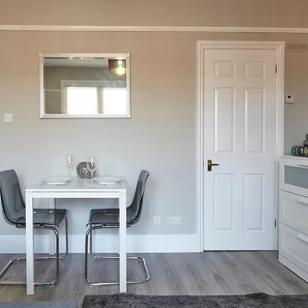 Apartment The Sunningdale