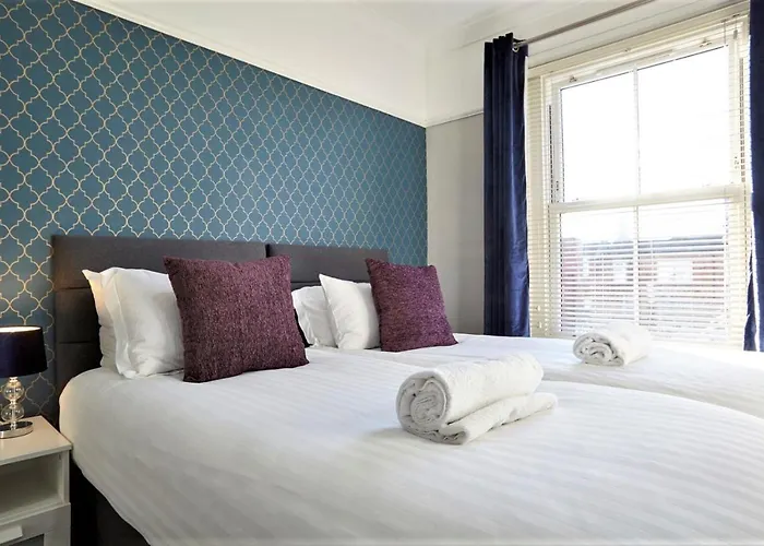 The Sunningdale Bristol