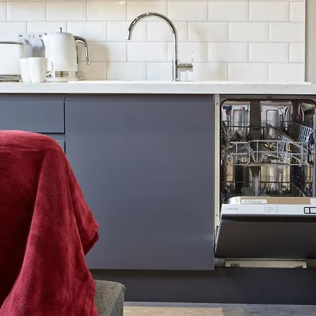 The Sunningdale * Bristol