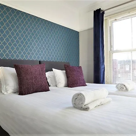 The Sunningdale Bristol