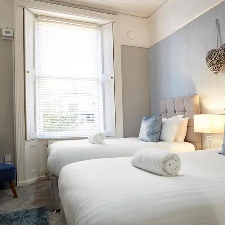 The Sunningdale Bristol